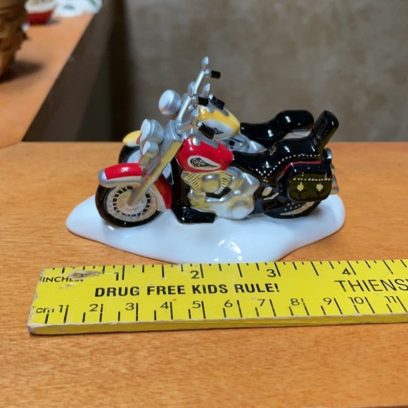 Harley-Davidson Department 56 Motorcycle Figurine - Picture 11 of 12